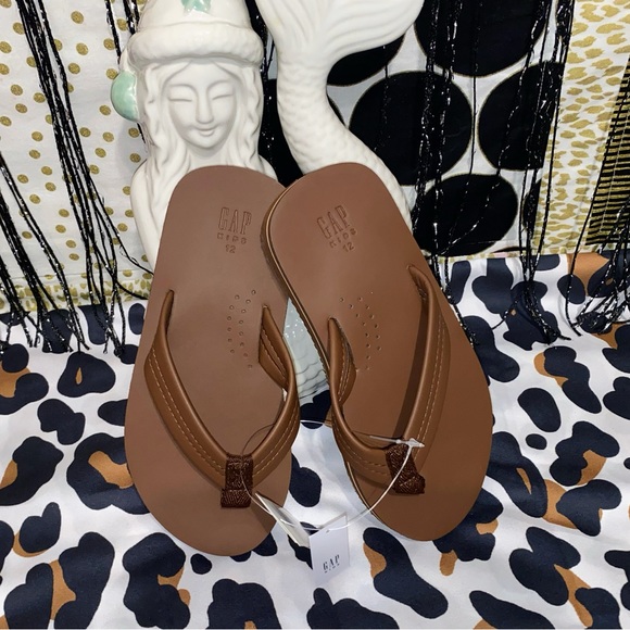 KIDS FAUX-LEATHER FLIP FLOPS - Picture 3 of 6